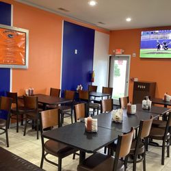 7 Brothers Fish - Large dining room