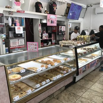 Leonard's Bakery - Bakeries Near Me - Honolulu, Hawaii Leonard's Bakery - Bakeries Near Me - Honolulu, Hawaii
