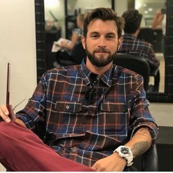 Beauty Bar - Here is Andrew!