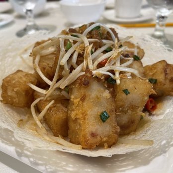 Sea Harbour Seafood Restaurant - Deep Fried Fish Paste Cake: great starter! - Dim Sum Near Me - Richmond, British Columbia