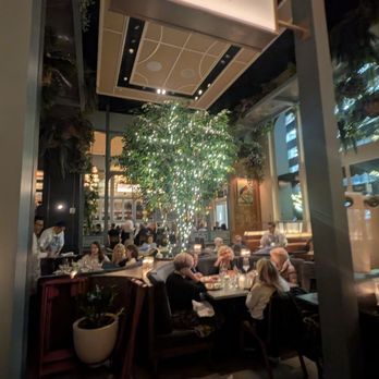 Quality Bistro - Dining area - French Near Me - New York, New York Quality Bistro - Dining area - French Near Me - New York, New York