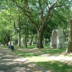 London Bridge Stone Alcoves