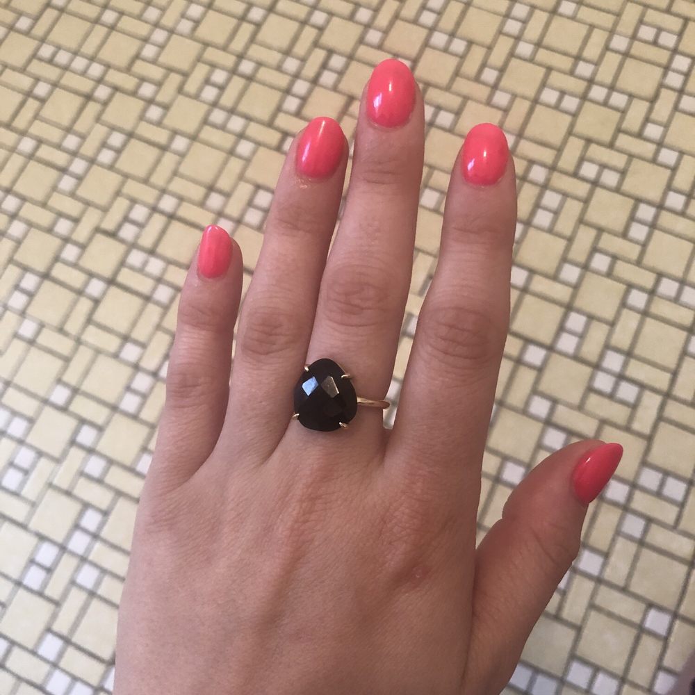 Dip Manicure