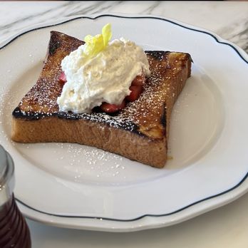 Johnny’s - Creme Brûlée French toast - Breakfast & Brunch Near Me - San Mateo, California