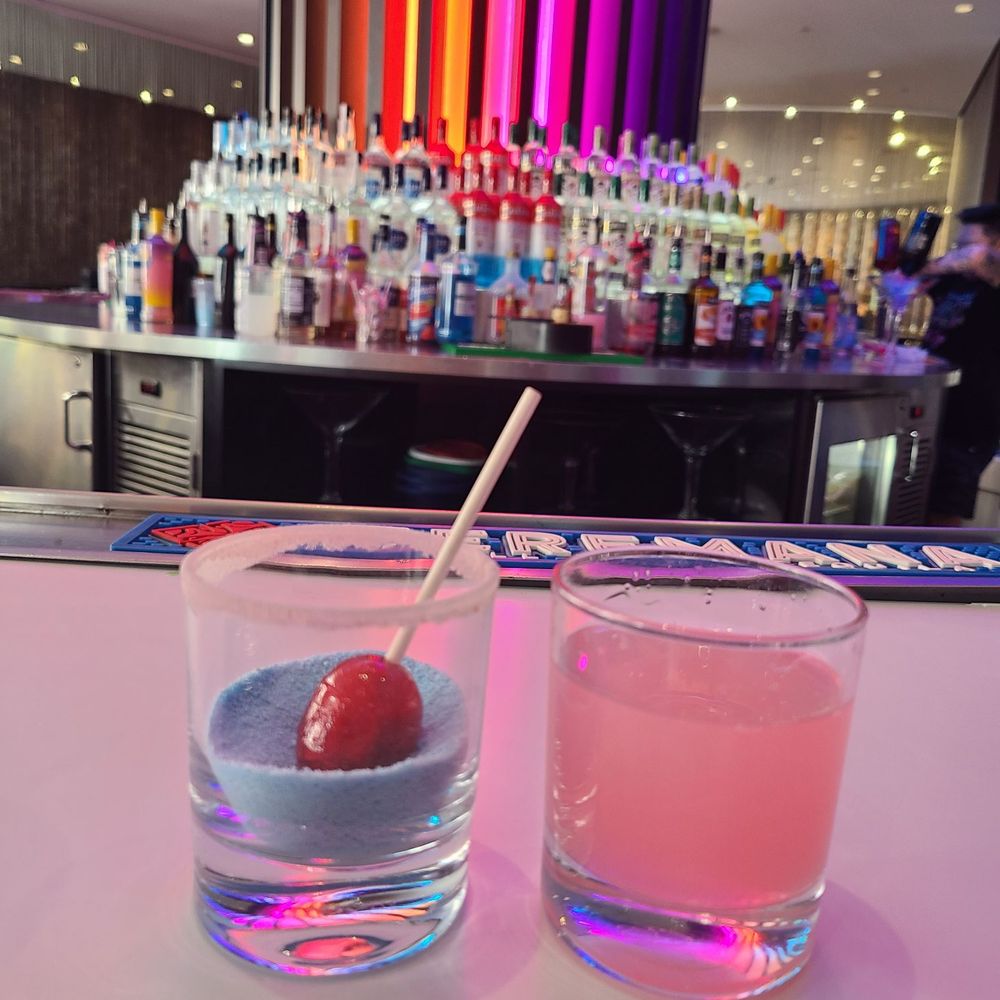 Candy Martini Bar - Candy Stores Near Me - Las Vegas, Nevada Candy Martini Bar - Candy Stores Near Me - Las Vegas, Nevada