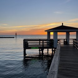 The Lighthouse Inn At Aransas Bay - The pier at the Lighthouse Innn