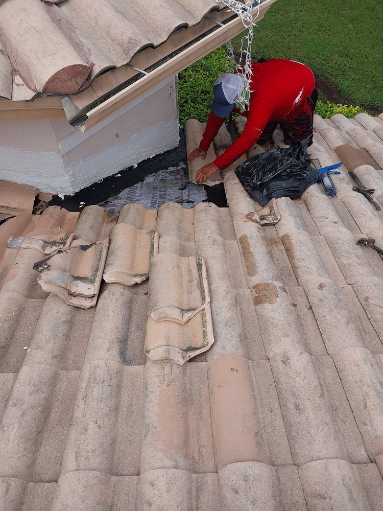 Slide of Jesus Cruz Roofing