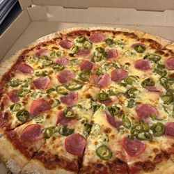 Chaotic Wings & Pizza - My Canadian bacon, jalapeño pizza