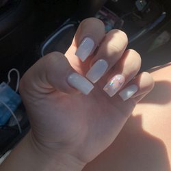Lavish Nails & Spa