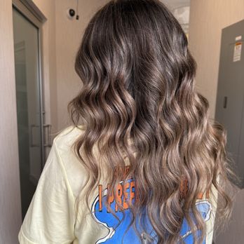 Mane & Co - Lived in color - Hair Stylists Near Me - Melbourne, Florida Mane & Co - Lived in color - Hair Stylists Near Me - Melbourne, Florida