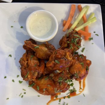 Latin Flavor Restaurant - Wings - Salvadoran Near Me - Katy, Texas