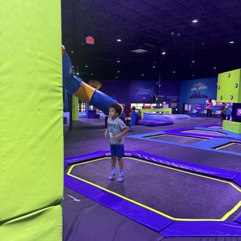 Altitude Coral Springs - Trampoline Parks Near Me - Coral Springs, Florida