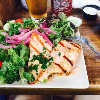 Encinitas Fish Shop - Salmon plate with green salad - Seafood Near Me - Encinitas, California