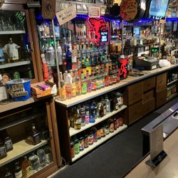 Hilltop  - Great selection of drinks! Well over 100 bottles and great beer selection! PS $1 dollar domestic on Thursday! Bottles or cans!