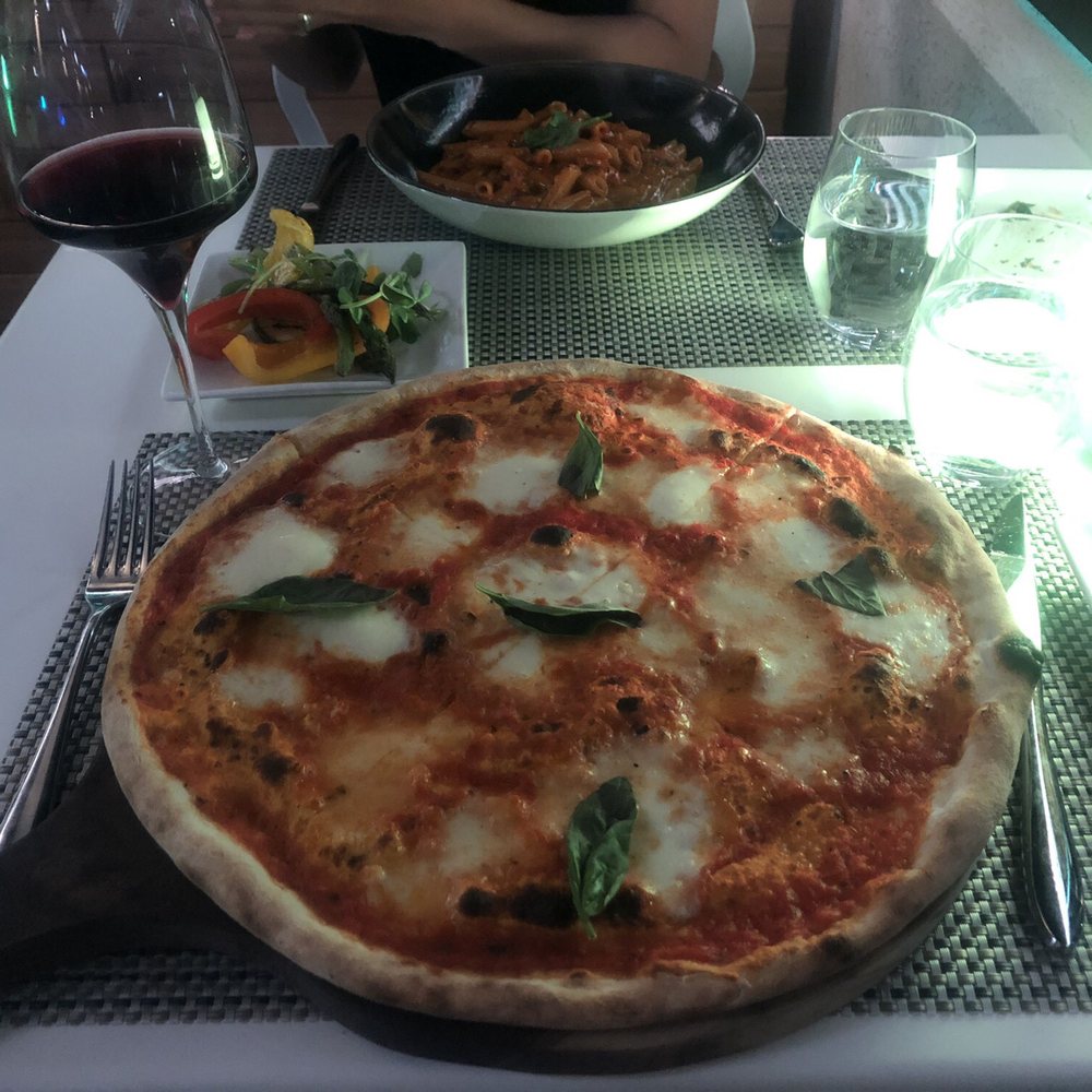 La Vecchia Ristorante - Margherita Pizza - Italian Near Me - Toronto, Ontario