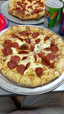 Chuck E. Cheese by null