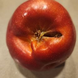 Vons - Cosmic Crisp apple