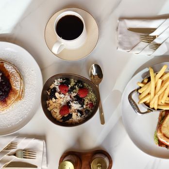 Serliana - Brunch and breakfast spread - Cocktail Bars Near Me - Indianapolis, Indiana