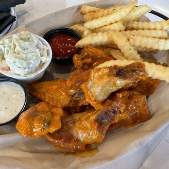 The Brass Tap - Wing It Wednesday Special - Sports Bars Near Me - Raleigh, North Carolina The Brass Tap - Wing It Wednesday Special - Sports Bars Near Me - Raleigh, North Carolina