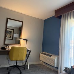 Holiday Inn Express Mesa Verde-Cortez - desk for working
