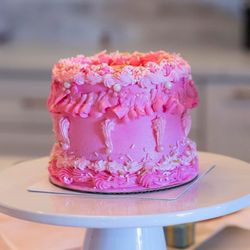 Jamie Bakes - The most gorgeous little baby shower treat!