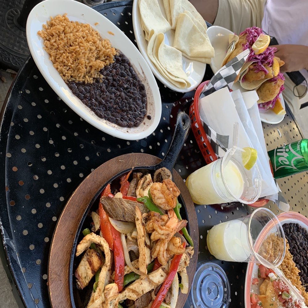Flaming Burritos - Mixed fajita with Mexican rice and black beans - Mexican Near Me - Union City, New Jersey