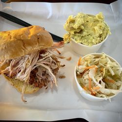 Pulled pork sandwich