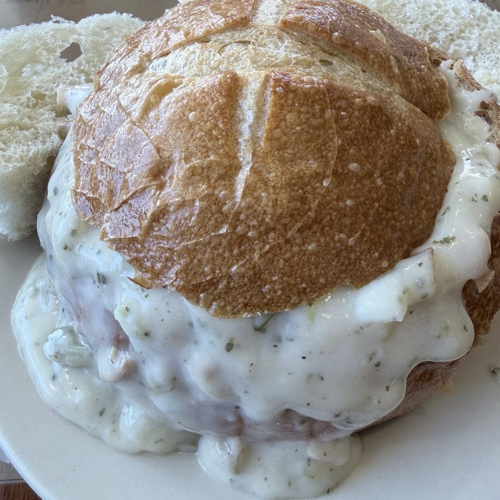 Clam Chowder Bread Bowl Clam Chowder Bread Bowl