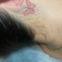 Essential Touch - Neck wax