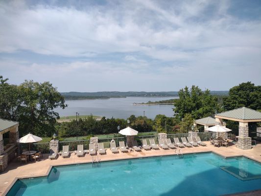 Chateau on the Lake Resort Spa & Convention Center by null
