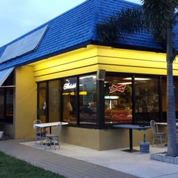 Front of Jimmy's in Sebring Front of Jimmy's in Sebring