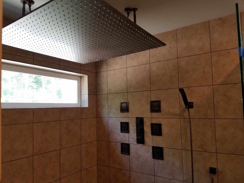 Slide of R and L Plumbing