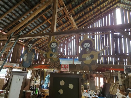 Retherford's Antiquities & Auction Services by null