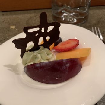 Delage - Seasonal fruit with matcha cream and dark chocolate - Japanese Near Me - Oakland, California Delage - Seasonal fruit with matcha cream and dark chocolate - Japanese Near Me - Oakland, California