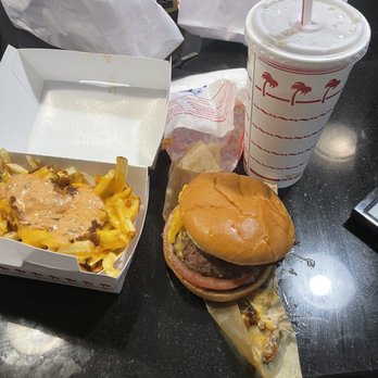 In-N-Out Burger - Fast Food Near Me - Aurora, Colorado In-N-Out Burger - Fast Food Near Me - Aurora, Colorado