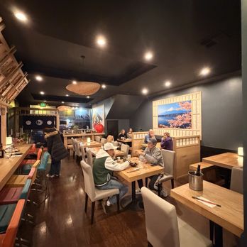 Big Fish House - Dining area - Sushi Bars Near Me - San Francisco, California