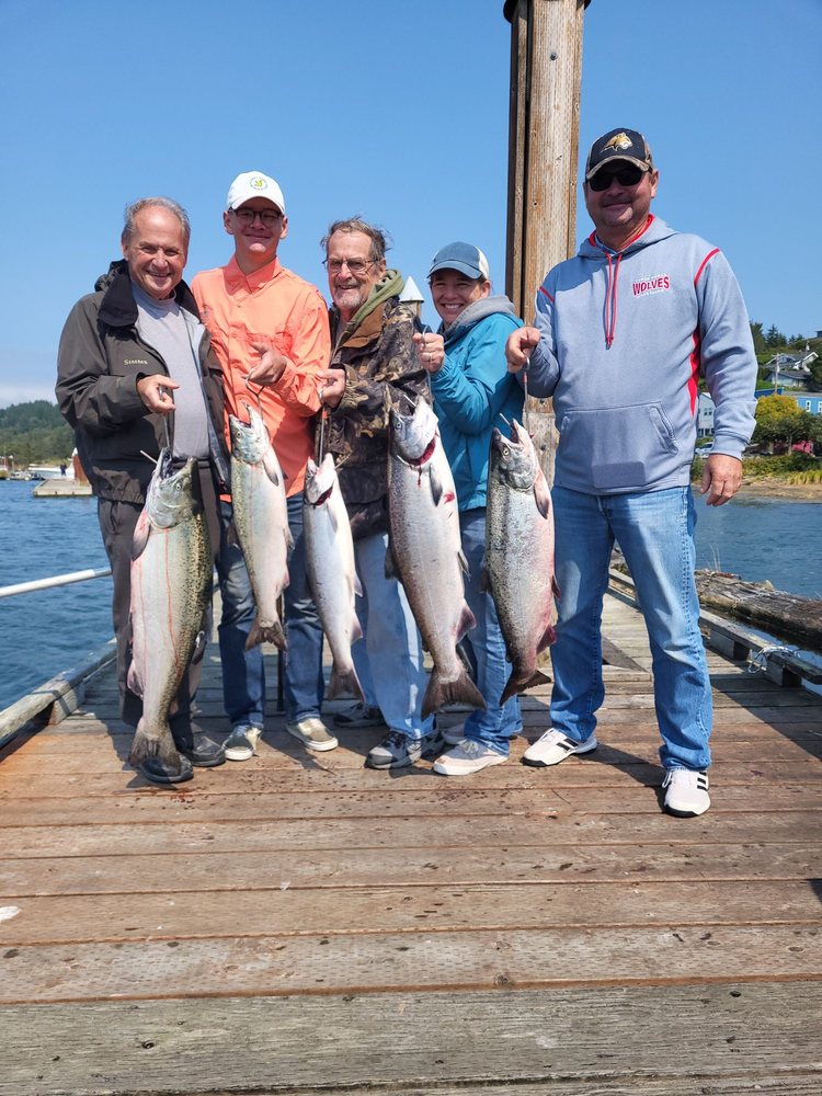 Russ Morrow's sportfishing guide service Logo