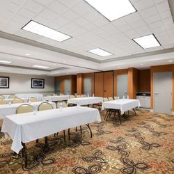 Hampton Inn McHenry - Meeting Room
