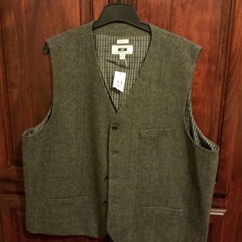 Men's Wearhouse - Brownish gray Joseph Abboud Classic Fit Suit Vest - Men's Clothing Near Me - TEMECULA, California Men's Wearhouse - Brownish gray Joseph Abboud Classic Fit Suit Vest - Men's Clothing Near Me - TEMECULA, California