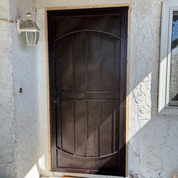 Vizcarra Bros Building Construction - Screen Door - General Contractors Near Me Vizcarra Bros Building Construction - Screen Door - General Contractors Near Me