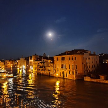 Canal Grande - Landmarks & Historical Buildings Near Me