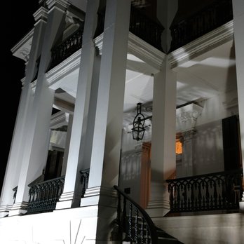 Nottoway Plantation & Resort - Spectacular view of the front steps. - Hotels Near Me - White Castle, Louisiana Nottoway Plantation & Resort - Spectacular view of the front steps. - Hotels Near Me - White Castle, Louisiana