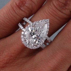 Pyramids Jewelry International