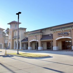 Scrubworx - Location in the Shopping Center