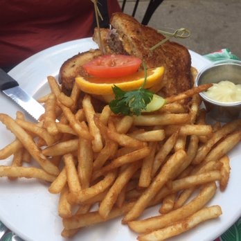 Tweet - Patty melt. - New American Near Me - Chicago, Illinois Tweet - Patty melt. - New American Near Me - Chicago, Illinois