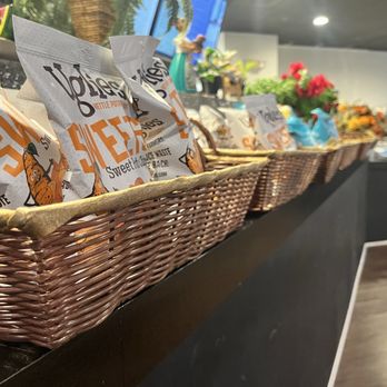 Cozy District Cafe - New American Near Me - Fairfax, Virginia