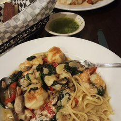 Shrimp n scallops with mushrooms n spinach