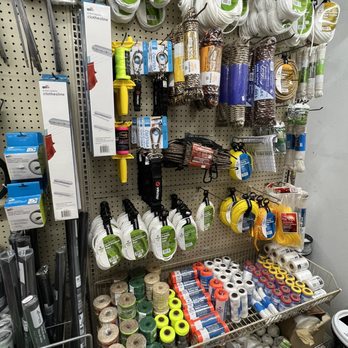 Ferreteria JB - Hardware Stores Near Me - Guaynabo, Puerto Rico