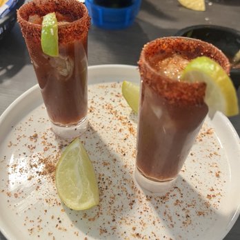 El Chucoviché - $3 oyster shots - Food Trucks Near Me - El Paso, Texas El Chucoviché - $3 oyster shots - Food Trucks Near Me - El Paso, Texas