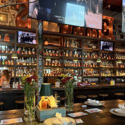 Earl's - Bar area